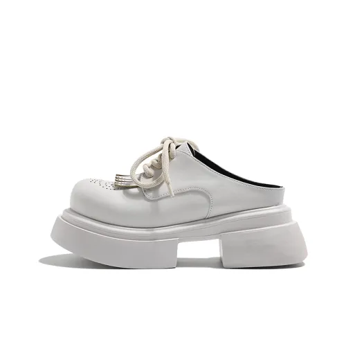 MIS. DANNY Домашние тапочки для женщин