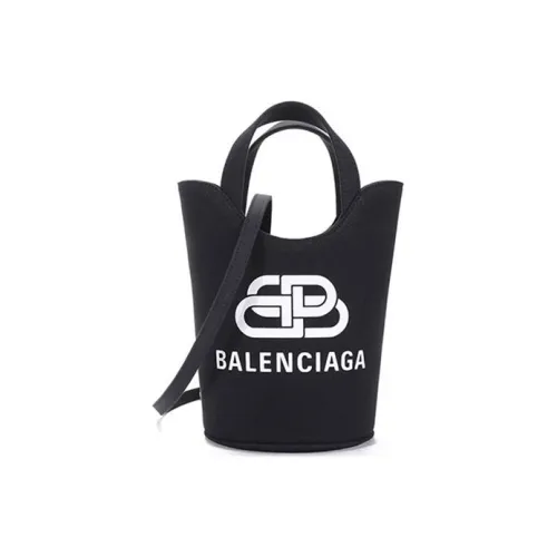 BALENCIAGA Сумки Женские
