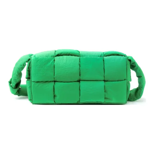 Bottega Veneta Padded Tech Cassette Сумки кросс-боди Мужские
