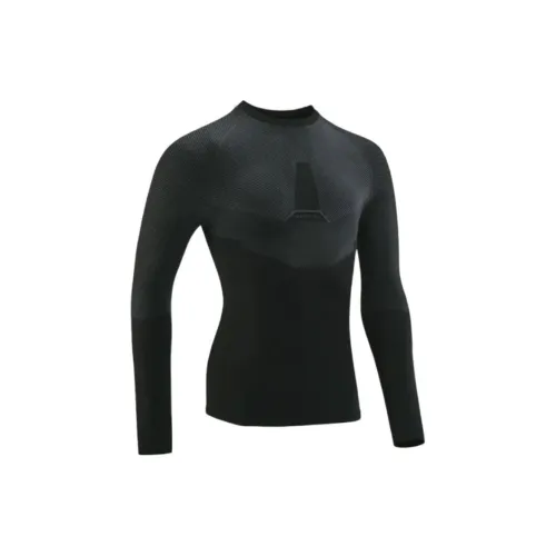 DECATHLON Undershirt Унисекс Черный