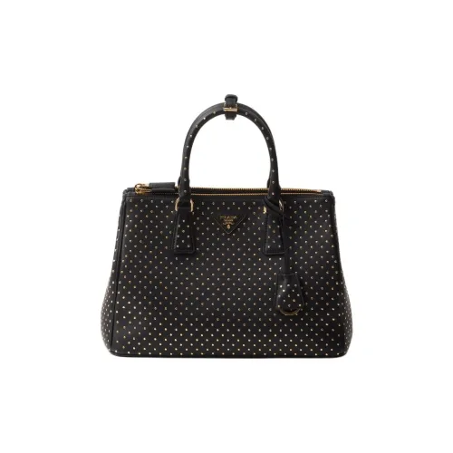 PRADA Сумка через плечо из кожи большая женская черная