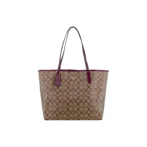 COACH Городские Клатчи Женские