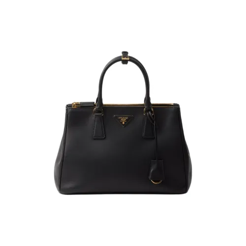 PRADA Сумки Женские