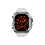 Серебряный корпус, белый ремешок.