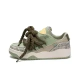 Чайно-зеленый