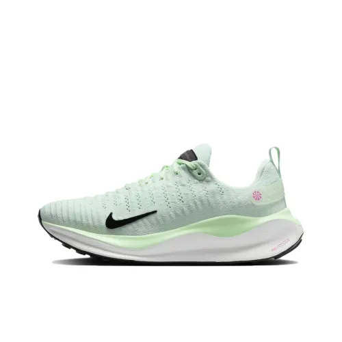 Nike React Infinity Run Flyknit 4 Беговые кроссовки Низкий верх Светло-зеленый/Туманный зеленый/Играющий розовый/черный Женские
