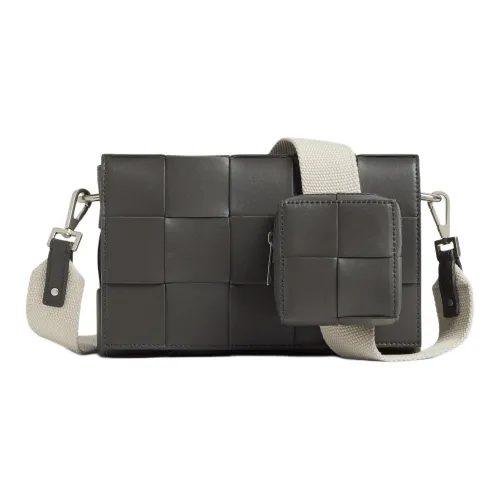 Bottega Veneta CASSETTE Сумки кросс-боди Мужские