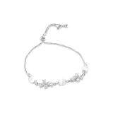 Счастливый браслет с четырехлистным клевером