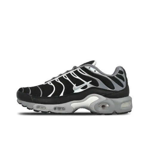 Nike Air Max Plus Low Топ Беговые кроссовки Мужские Черные Серые