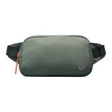 Серо-зеленый