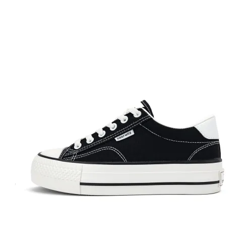 DEERWAY Low-Top Canvas Shoes Black Women's