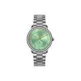 Свежая зелень в весенний период