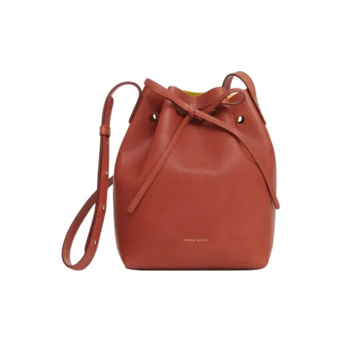 MANSUR GAVRIEL Сумка из дубленой кожи ведрообразной формы сумка через плечо мини женская коричневый и лайм