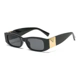 Черная оправа с черно-серыми линзами