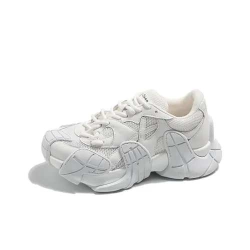 MIS. DANNY Дышащие массивные кроссовки женские белые