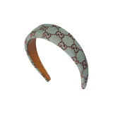 Светло-голубой