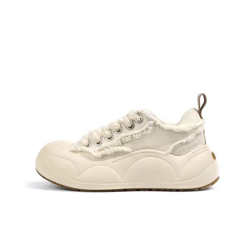 Juicy Couture Low Top Canvas Shoes Gardenia White Color Women's