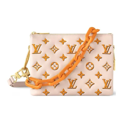 LOUIS VUITTON Coussin Кожа Сумка через плечо Маленькая Женская Светлый Бежевый