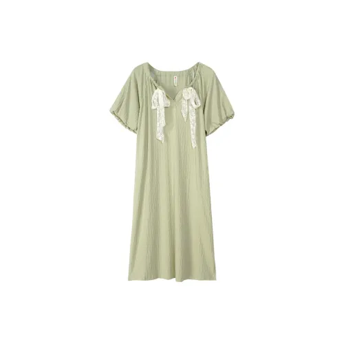 Song Qianya Ночная сорочка Женская Светло-зеленая