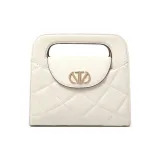 Молочно-белый