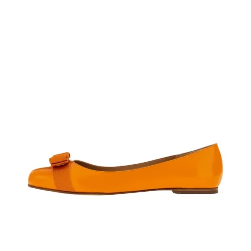 Ferragamo Женские повседневные туфли для женщин