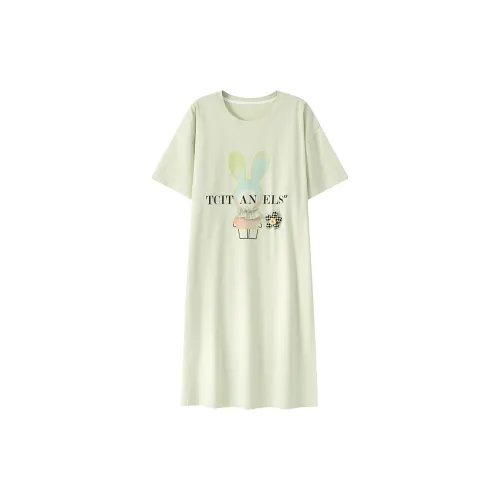 Chun Xi Ночная сорочка Женская Изумрудно-зеленая