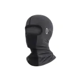 Черные длинные очки, стиль позиционирования