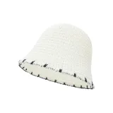 Молочно-белый