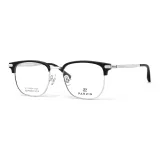 Яркий черный