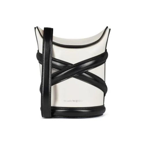 Alexander McQueen Сумки через плечо Женские