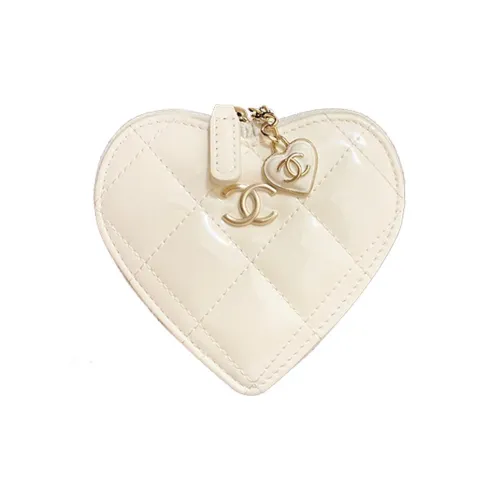 CHANEL Лакированная кожа Телячья кожа Мелочь Кошелек Женская Белая