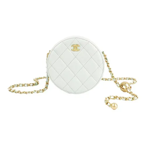 CHANEL Сумки через плечо Женские