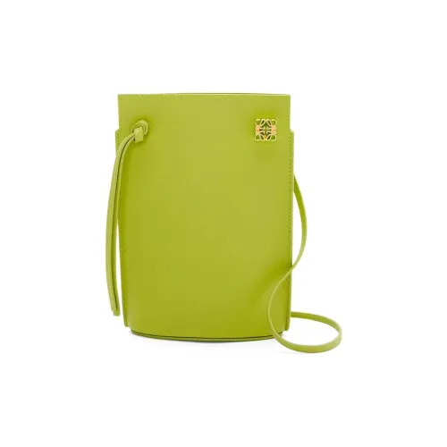 LOEWE Сумки через плечо Женские