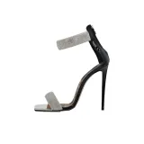 Серебристый