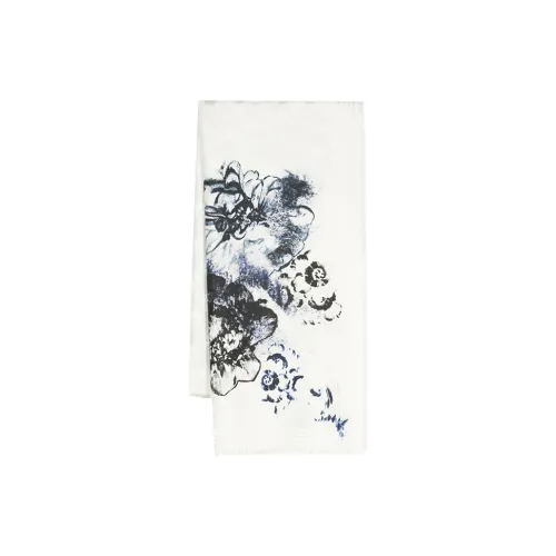 Alexander McQueen Вязаные шарфы Женские