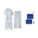 Светло-голубой