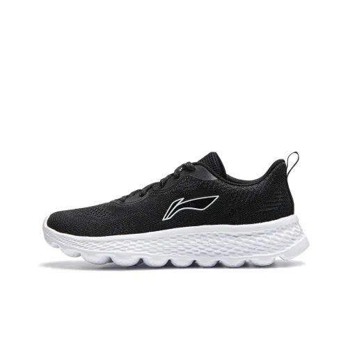 LINING Cloud Motion Беговые кроссовки Низкий Топ Черный Женский