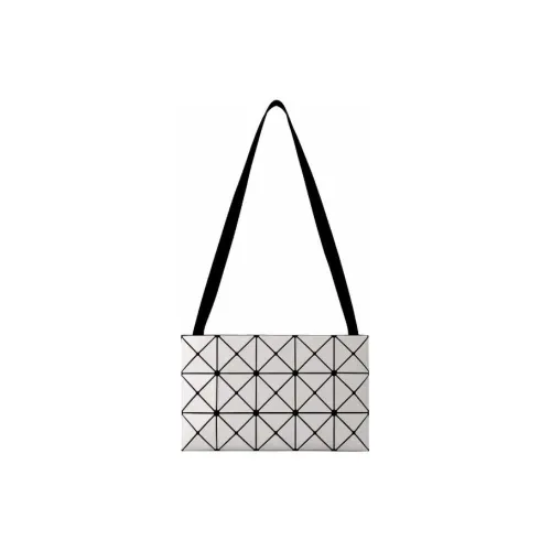 ISSEY MIYAKE Сумки через плечо Женские