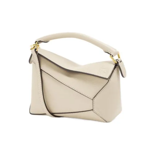 LOEWE Овчина Сумка через плечо Сумка Мини Женская Ангольский цвет