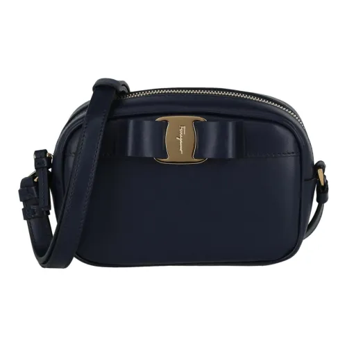 FERRAGAMO Vara Кожа Одно отделение Сумка через плечо Женская Морской синий