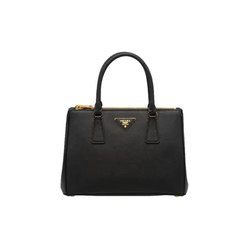 PRADA Кожа Сумка Средний Женская Черная