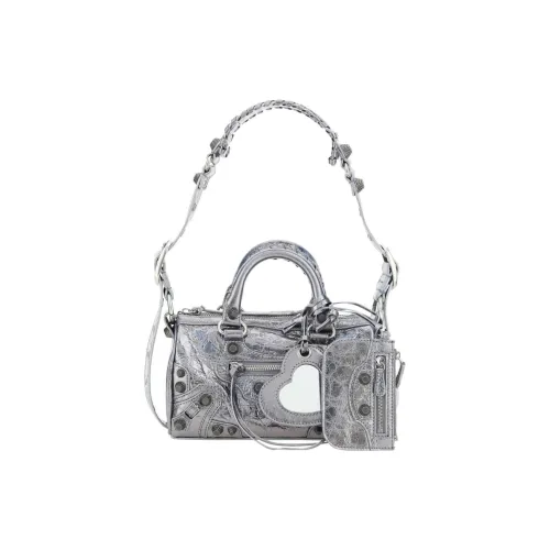 BALENCIAGA Сумки Женские