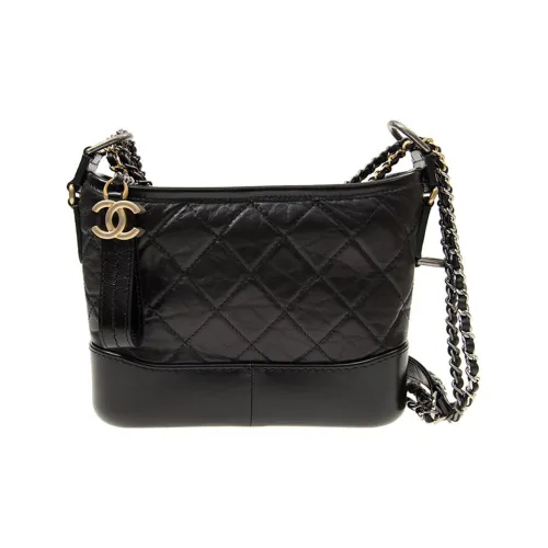 CHANEL Сумки через плечо Женские