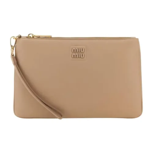 MIU MIU Кожаный клатч женский бежевый