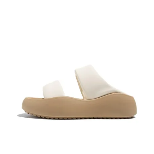 Слипоны с принтом Peach женские