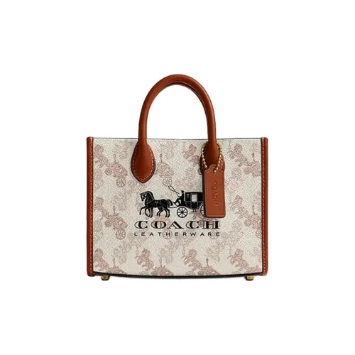 COACH Ace Клатчи Женские