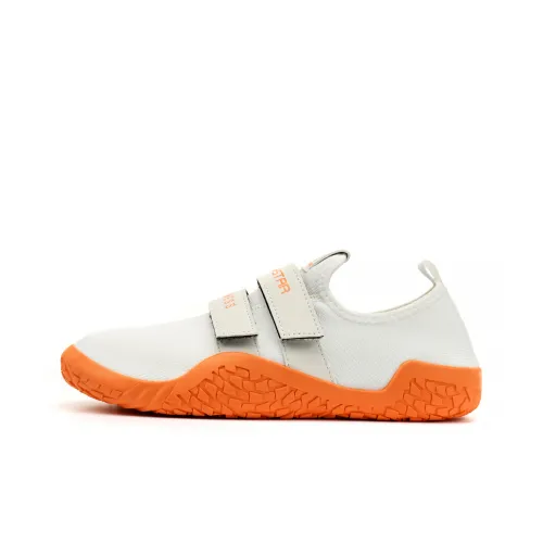 LARA STAR Тренировочные кроссовки Low Top Унисекс