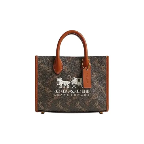 COACH Ace Клатчи Женские