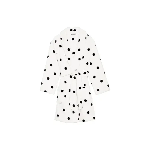 Victoria's Secret Короткий Cozy Robe Черно-белый Сладкий Точка Пижамный халат Банные халаты Женские Белый Черный