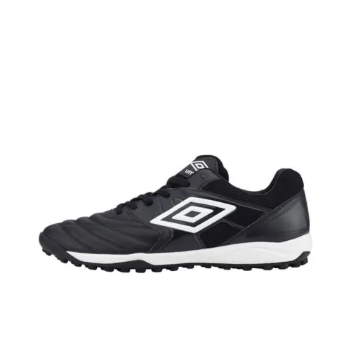 Umbro Футбольные бутсы Низкие Черные/Белые Унисекс